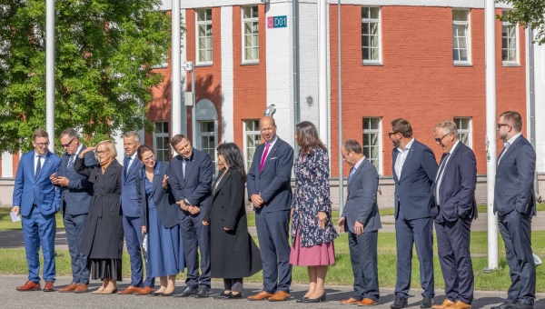 VIDEO JA GALERII Peaminister koos ministritega tervitas Taara linnakus Läti valitsust